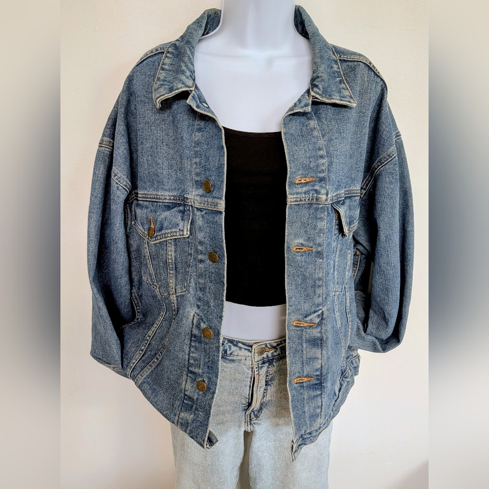 Oversized Blue Denim Jacket - Classic Casual - Picture 2 of 9